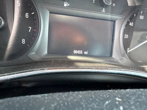 Used 2019 Buick Encore Essence AWD/4WD image 8