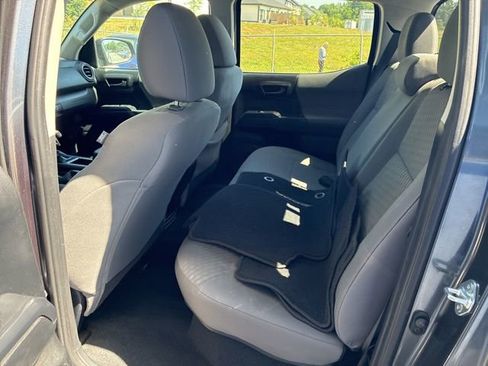 Used 2022 Toyota Tacoma SR AWD/4WD image 20