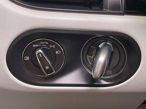 Used 2024 Porsche Macan image 43