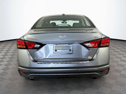 Certified 2023 Nissan Altima 2.5 SL FWD image 10