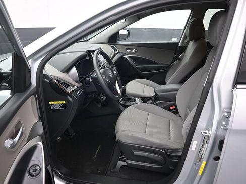 Used 2018 Hyundai Santa Fe Sport FWD image 9