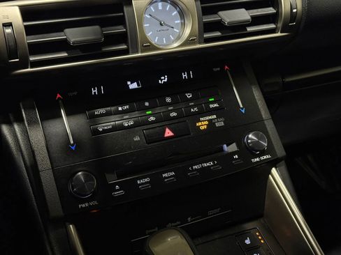 Used 2014 Lexus IS 250 AWD image 36