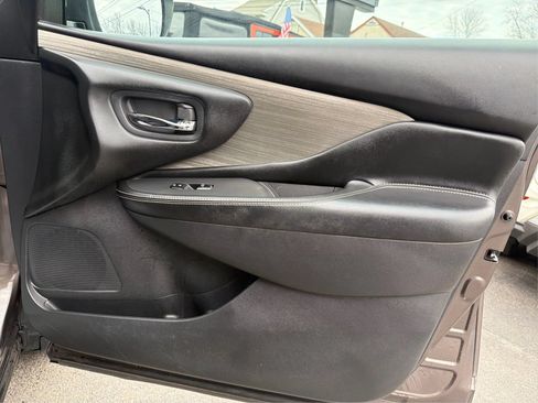 Used 2017 Nissan Murano S AWD/4WD image 20