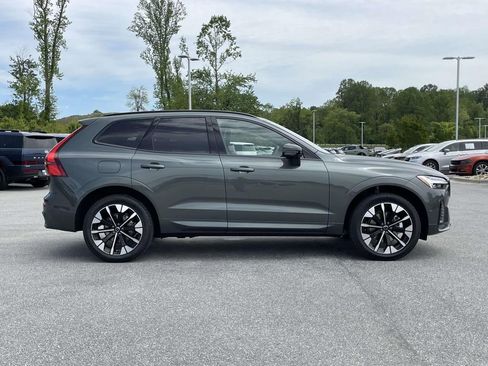 New 2026 Volvo XC60 B5 Plus w/ Protection Package Premier AWD/4WD image 29