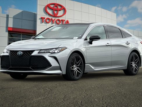 Used 2021 Toyota Avalon XSE w/ Carpet Mat Package (TMS) image 7