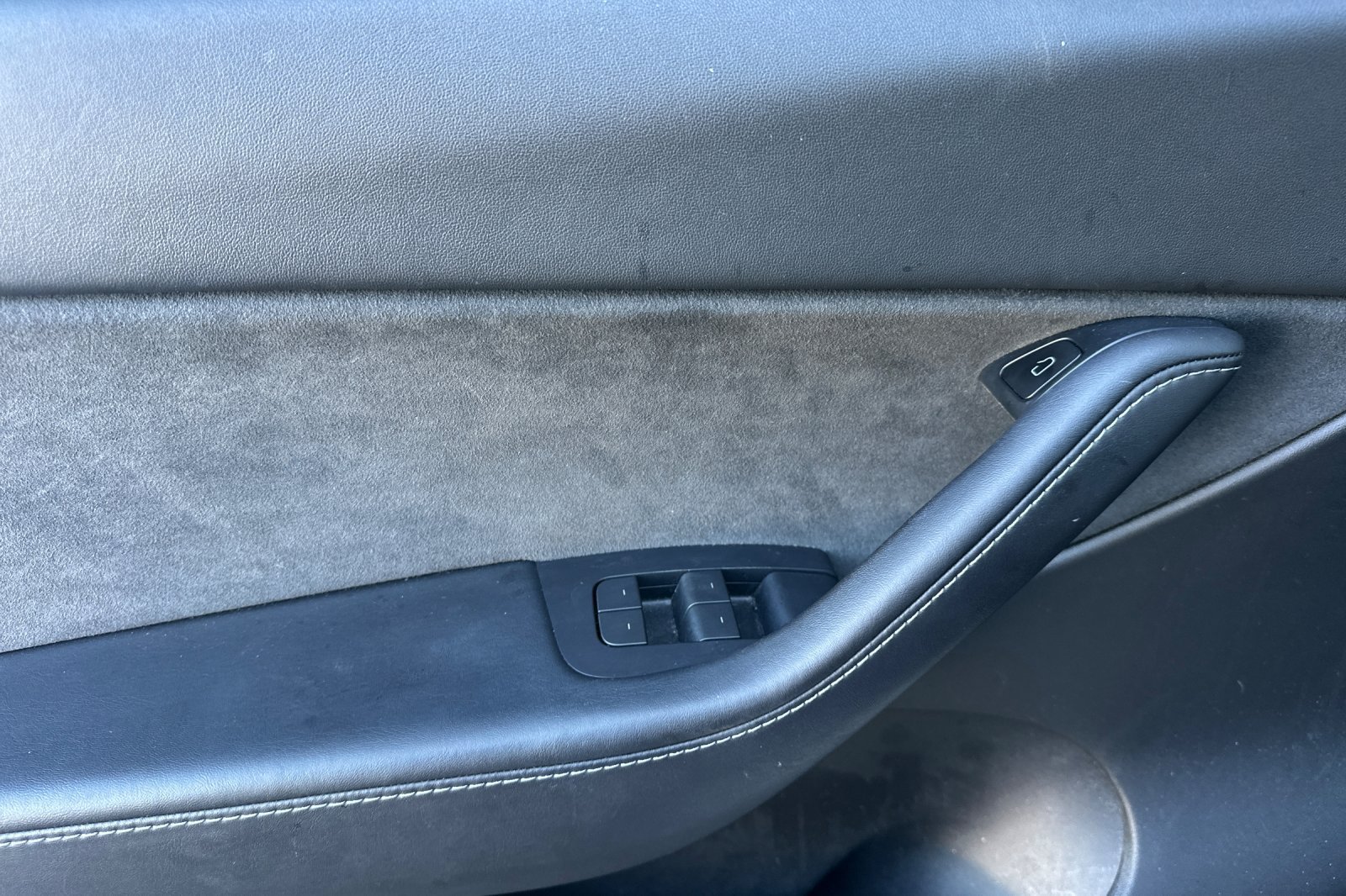 Used 2022 Tesla Model Y Performance AWD/4WD image 10