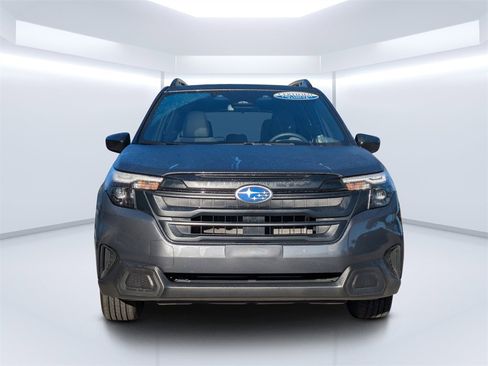 Used 2025 Subaru Forester image 9