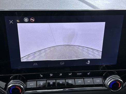 New 2026 GMC Canyon Elevation w/ Convenience Package image 28