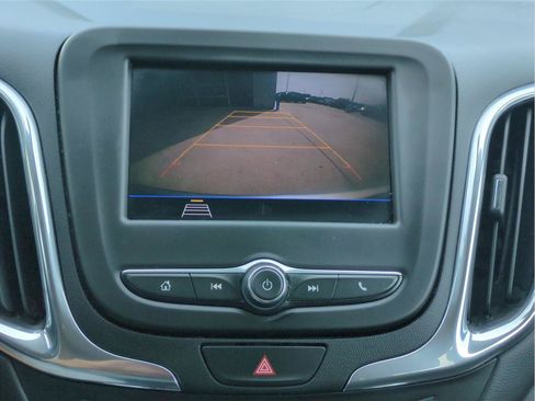 Used 2021 Chevrolet Equinox LT FWD image 25