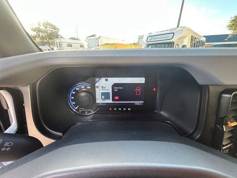 Used 2023 Ford Bronco Badlands w/ Sasquatch Package image 40