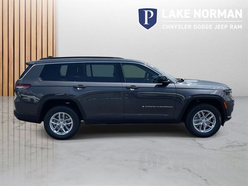 New 2025 Jeep Grand Cherokee L Laredo w/ Luxury Tech Group I image 9