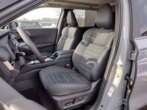 New 2026 Mitsubishi Outlander Trail Edition image 9