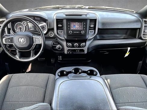 Used 2024 RAM 2500 Tradesman w/ Chrome Appearance Group image 12