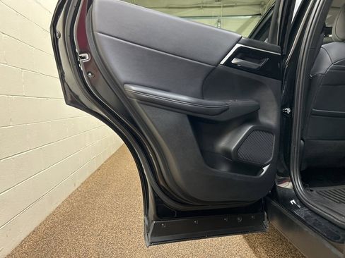 Used 2024 Mitsubishi Outlander SE image 14