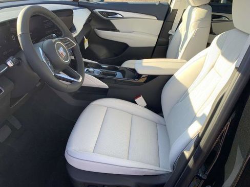 New 2025 Buick Envision Avenir image 7