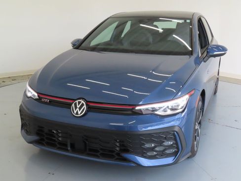 New 2025 Volkswagen GTI SE image 9