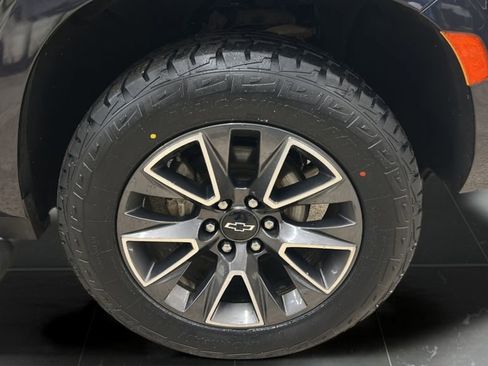 Used 2022 Chevrolet Tahoe Z71 w/ Luxury Package image 14