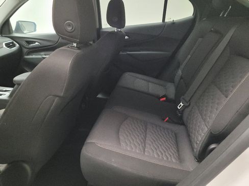 Used 2019 Chevrolet Equinox LT FWD image 18