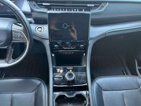Used 2021 Jeep Grand Cherokee L Limited AWD/4WD image 11