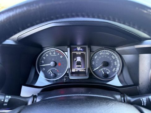 Used 2021 Toyota Tacoma TRD Off-Road w/ Technology Package image 34