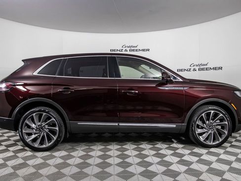 Used 2022 Lincoln Nautilus Reserve w/ Equipment Group 202A AWD/4WD image 11