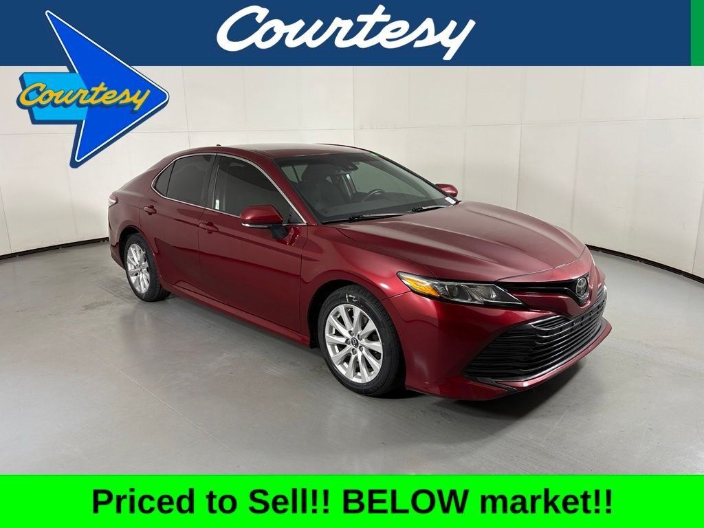 Used 2020 Toyota Camry LE w/ Convenience Package FWD image 1