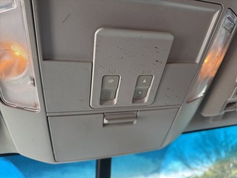 Used 2015 Toyota Tundra 1794 Edition image 10