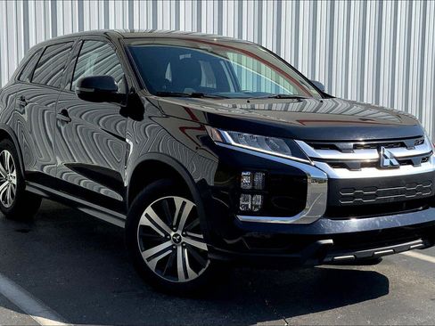 Used 2021 Mitsubishi Outlander Sport SE AWD/4WD image 2
