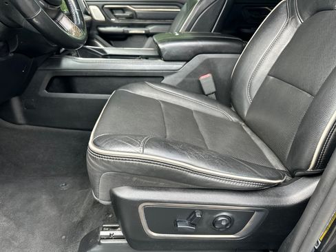 Certified 2020 RAM 1500 Limited w/ Black Appearance Package AWD/4WD image 11