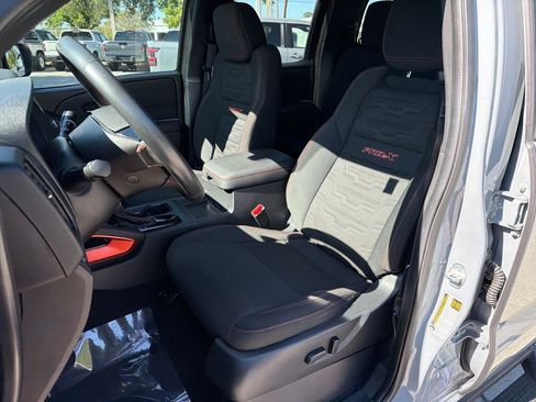 Used 2024 Nissan Frontier Pro-X w/ Technology Package image 30