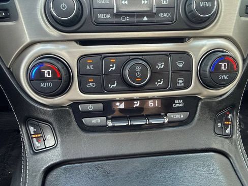 Used 2015 GMC Yukon Denali w/ Premium Package AWD/4WD image 29