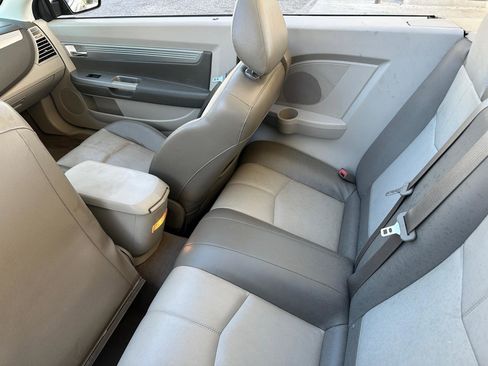 Used 2008 Chrysler Sebring Touring w/ Special Touring Group image 27