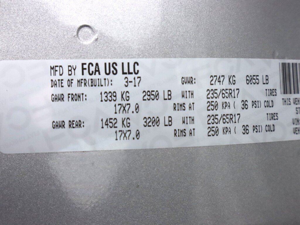 Used 2017 Chrysler Pacifica Touring-L FWD image 46