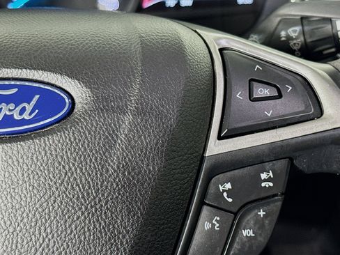 Used 2020 Ford Fusion SE FWD image 14