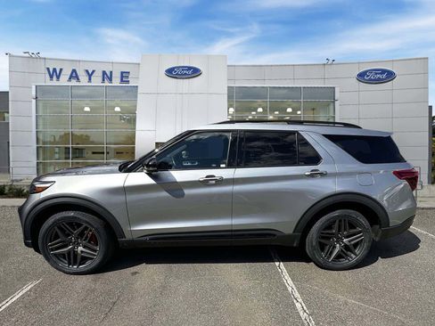 Certified 2023 Ford Explorer ST w/ Equipment Group 401A AWD/4WD image 7