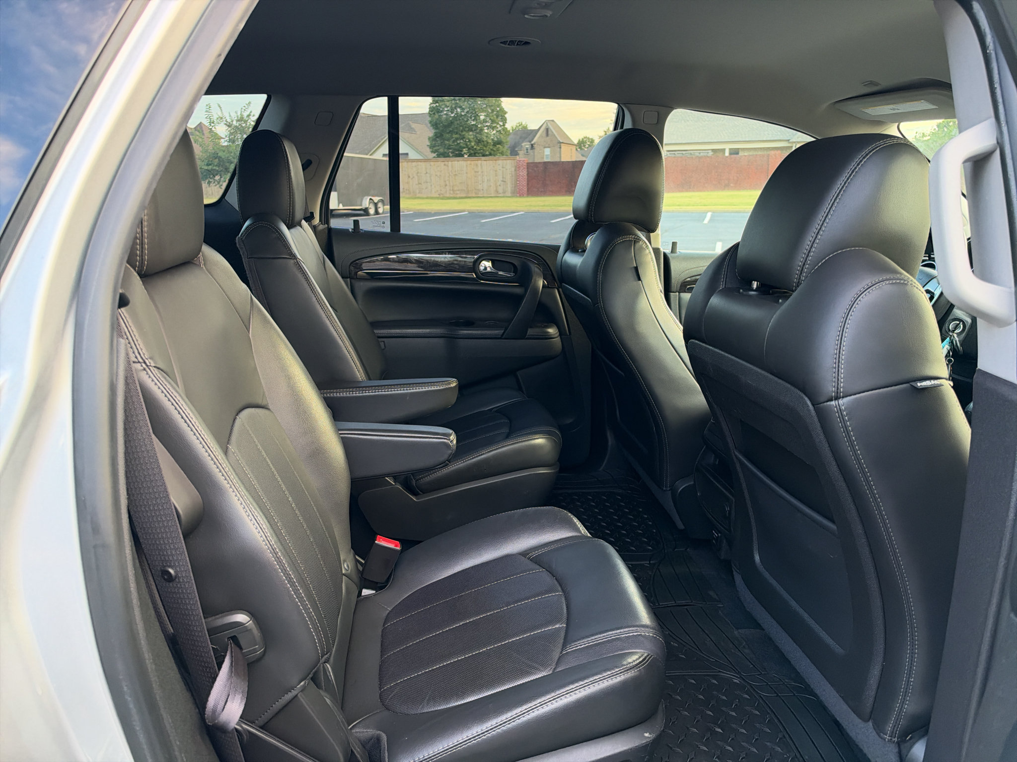 Used 2015 Buick Enclave Leather FWD image 17