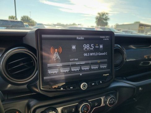 Used 2020 Jeep Wrangler Unlimited Sport image 20