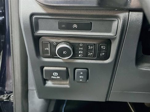 Used 2025 Ford F150 Lariat w/ Equipment Group 501A Mid AWD/4WD image 10