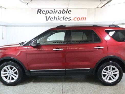 Used 2015 Ford Explorer XLT w/ Equipment Group 201B image 1
