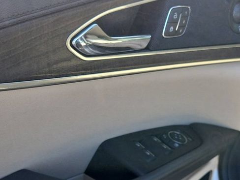 Used 2020 Lincoln Nautilus Reserve FWD image 24