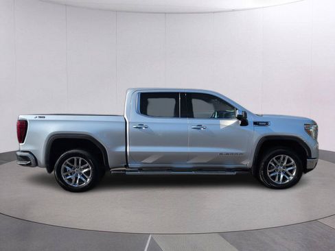 Used 2022 GMC Sierra 1500 SLT w/ SLT Premium Plus Package AWD/4WD image 6