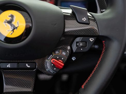 Used 2022 Ferrari 812 GTS RWD image 24