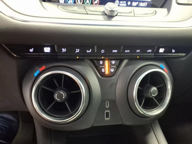 Used 2021 Chevrolet Blazer LT w/ Sound & Technology Package FWD image 22