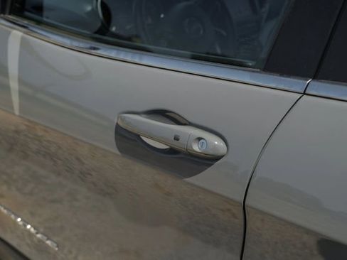 Used 2021 Jeep Cherokee Latitude Lux w/ Sun & Sound Group image 38