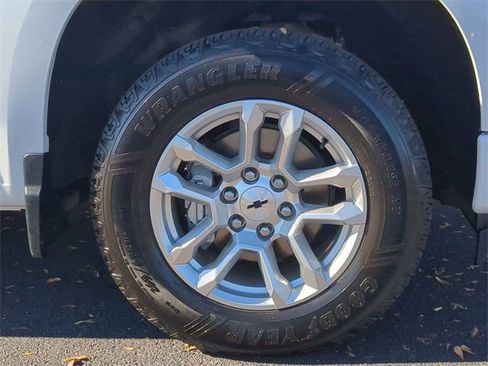 Used 2023 Chevrolet Silverado 1500 RST image 10