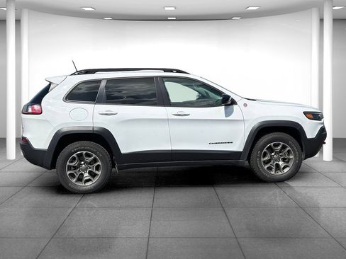 Used 2022 Jeep Cherokee Trailhawk w/ Trailer Tow Group AWD/4WD image 8