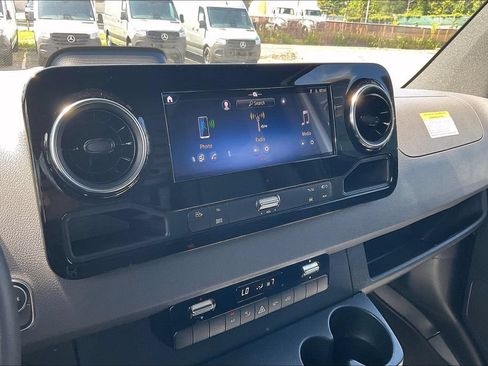 Used 2026 Mercedes-Benz Sprinter 3500 image 5