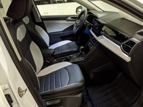 New 2026 Volkswagen Taos SEL AWD/4WD image 22