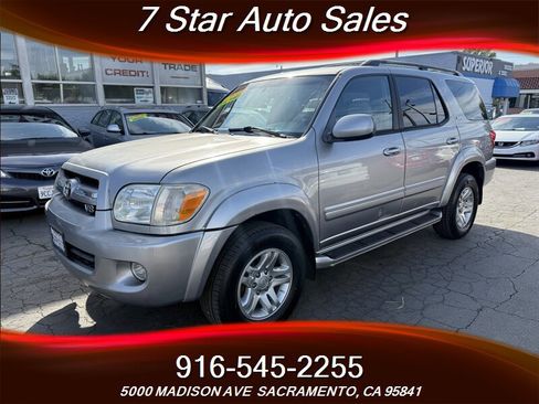 Used 2005 Toyota Sequoia SR5 image 3