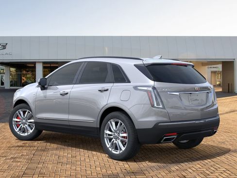 New 2025 Cadillac XT5 Sportv image 3